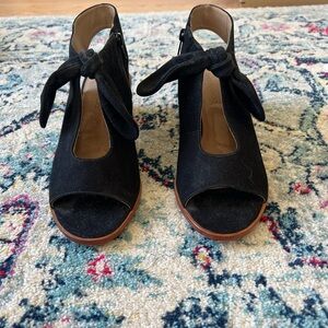 Bernardo Lizzie Black Suede Open Toe Shoes